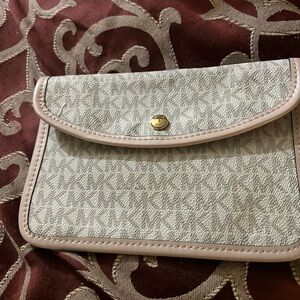 Michael Kors Cream and pink Wristlet